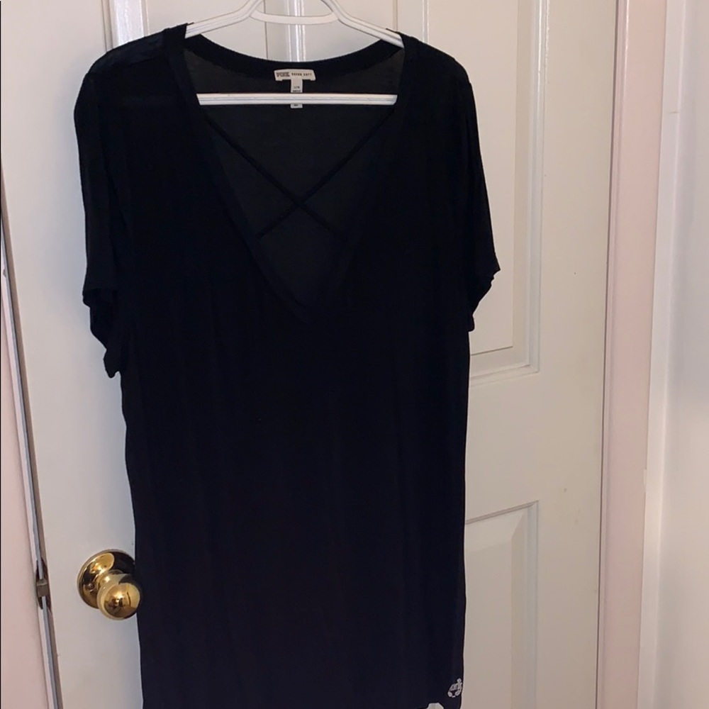 VS Pink super soft cris cross tee